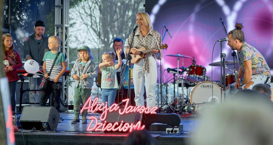 „Alicja Janosz dzieciom”